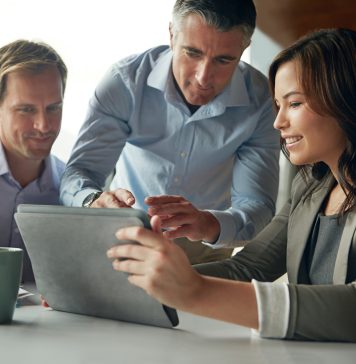 Build High-Performing Hybrid Human-AI Teams for 2026 Build High-Performing Hybrid Human-AI Teams for 2026